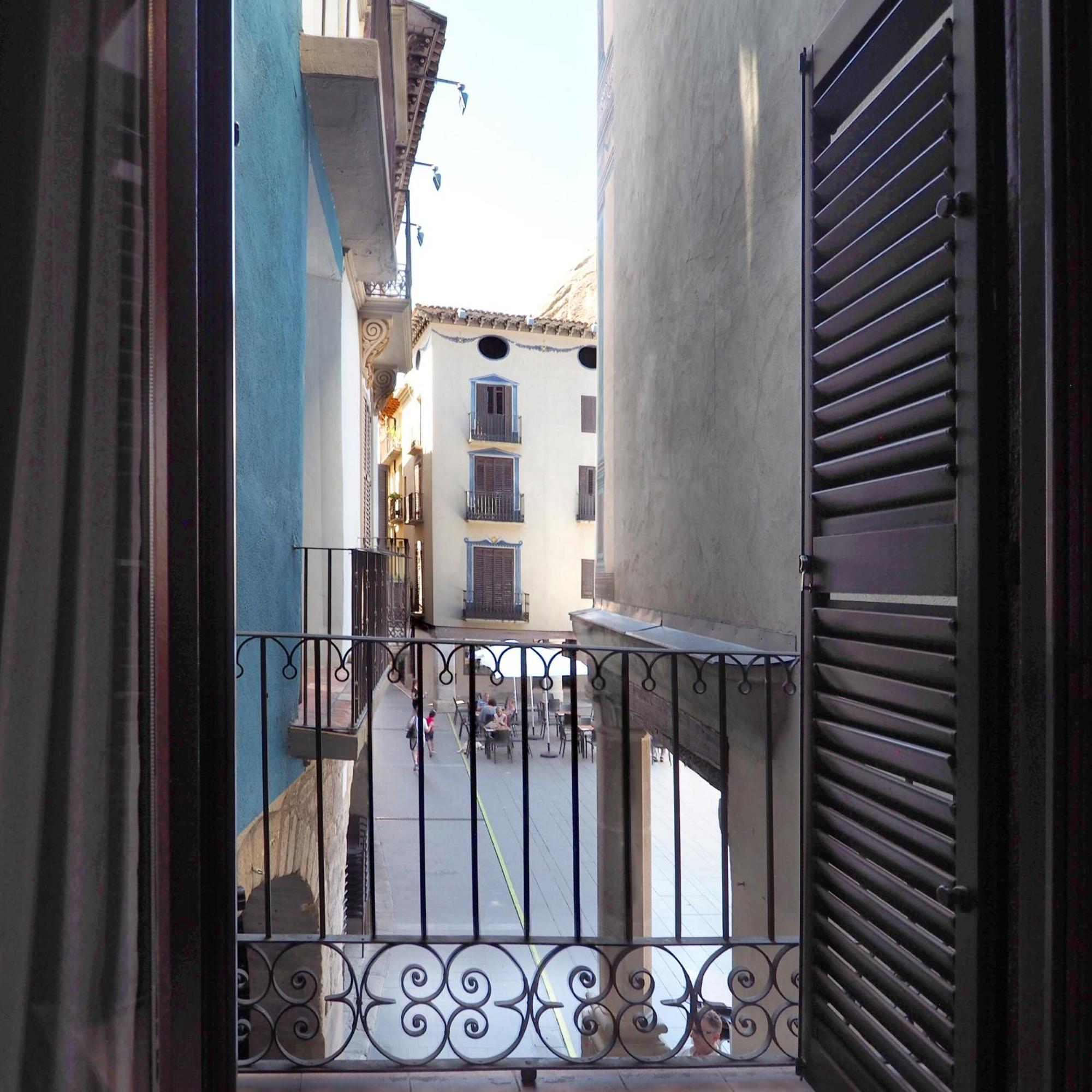 Apartamentos Angelus Plaza Mayor De גראוס מראה חיצוני תמונה